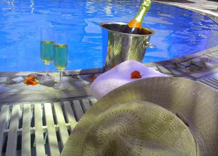 Hotel Kafouros Kamari (Santorini)