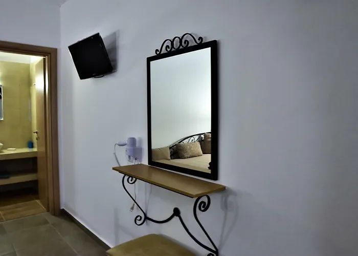 Kafouros Kamari (Santorini)